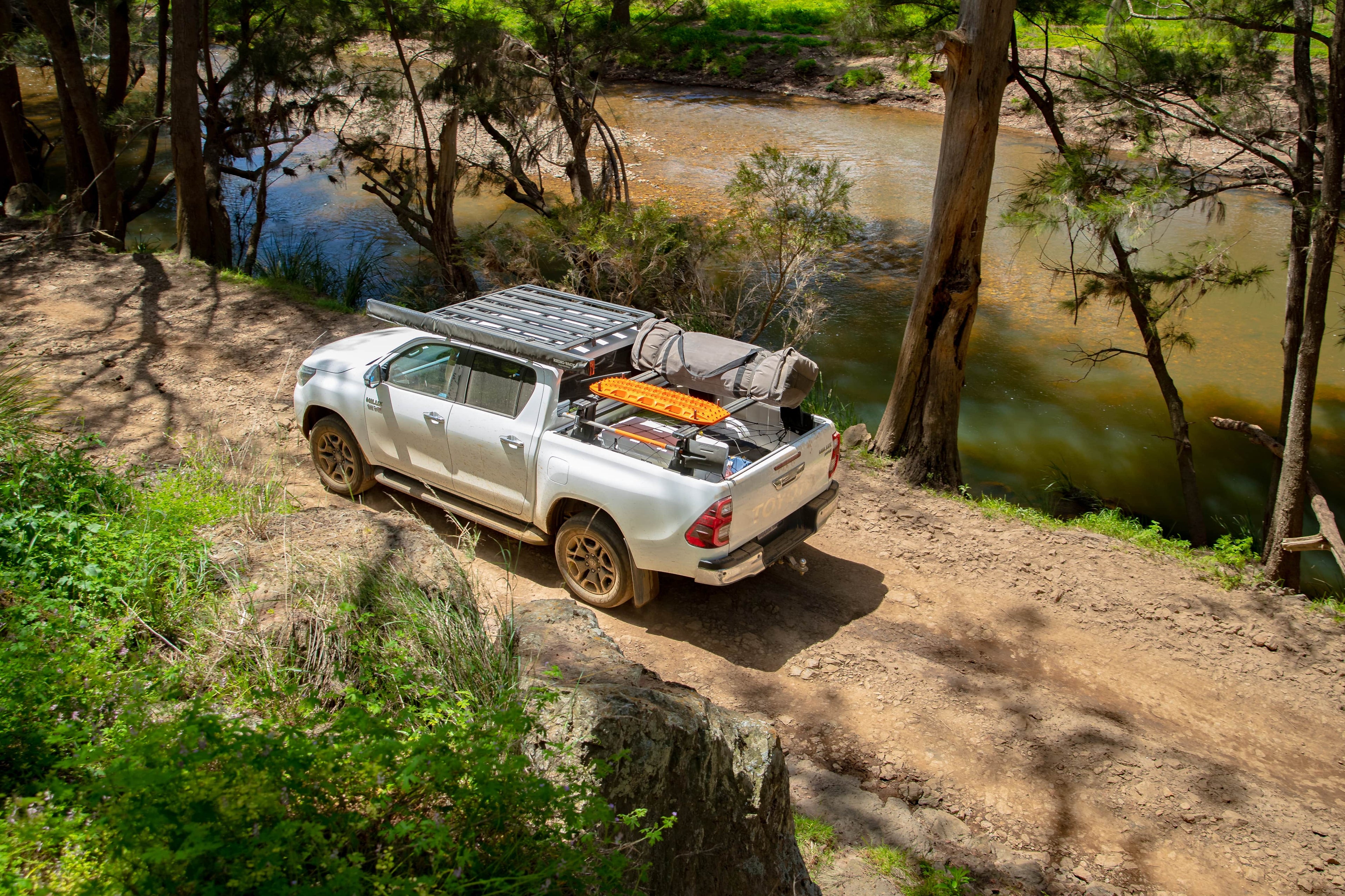 Choosing  a Roof Tray for Your Vehicle