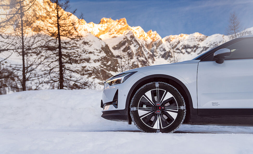 Snow Chains for 17" Wheels