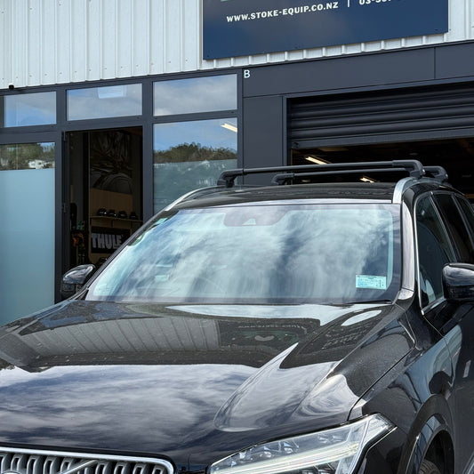 Volvo XC90 2015-ON (w/ flush rail) - Thule WingBar Edge Roof Rack Black