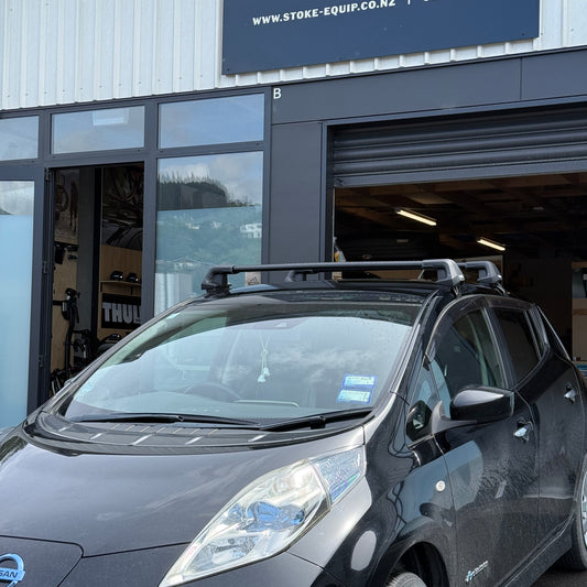 Nissan Leaf 2010-2017 - Thule WingBar Edge Roof Rack Black