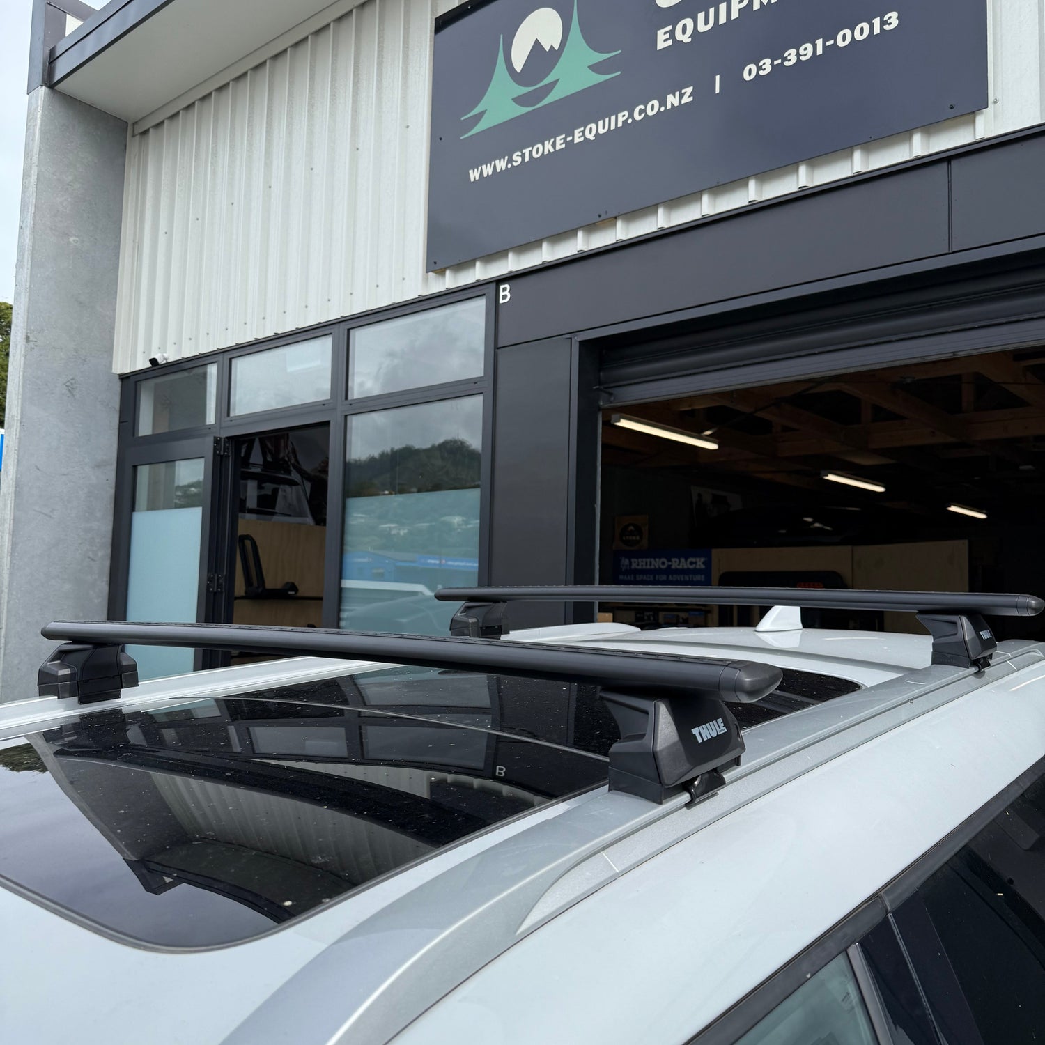 Thule Wingbar evo black roof racks installed by stoke equipment co thule specialist store nelson new zealand
