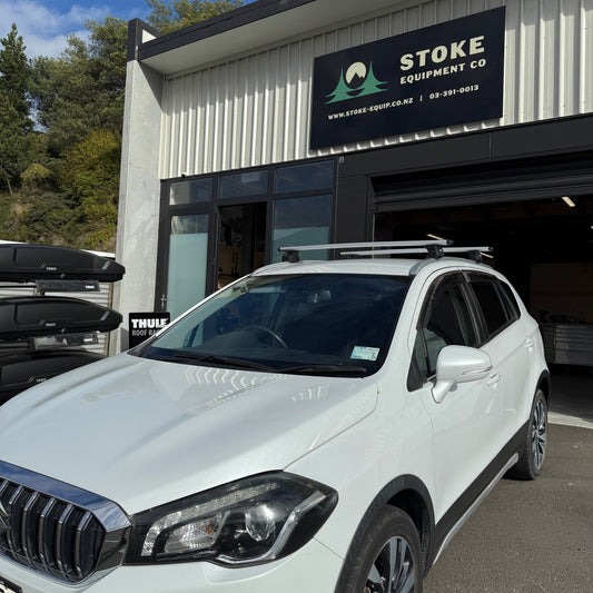 Suzuki S-Cross 2021-ON (w/ flush rail) - Thule WingBar Evo Roof Rack Silver
